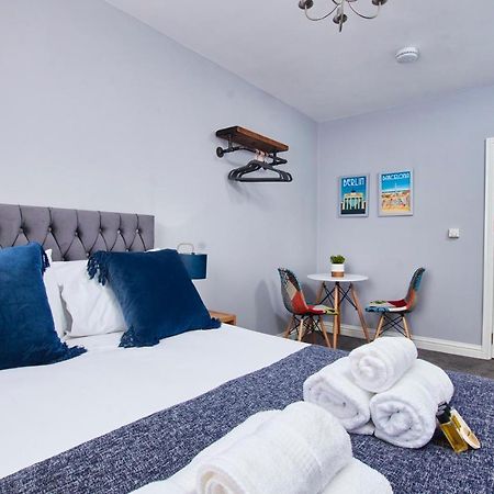 Delven House, Apartment 5 - Self Check-In, Self-Catering Serviced Apartment For East Midlands Airport Касъл Донингтън Екстериор снимка
