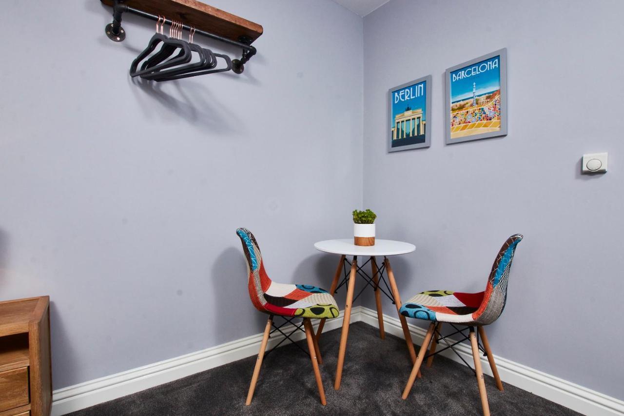 Delven House, Apartment 5 - Self Check-In, Self-Catering Serviced Apartment For East Midlands Airport Касъл Донингтън Екстериор снимка