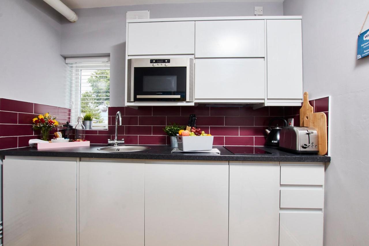 Delven House, Apartment 5 - Self Check-In, Self-Catering Serviced Apartment For East Midlands Airport Касъл Донингтън Екстериор снимка